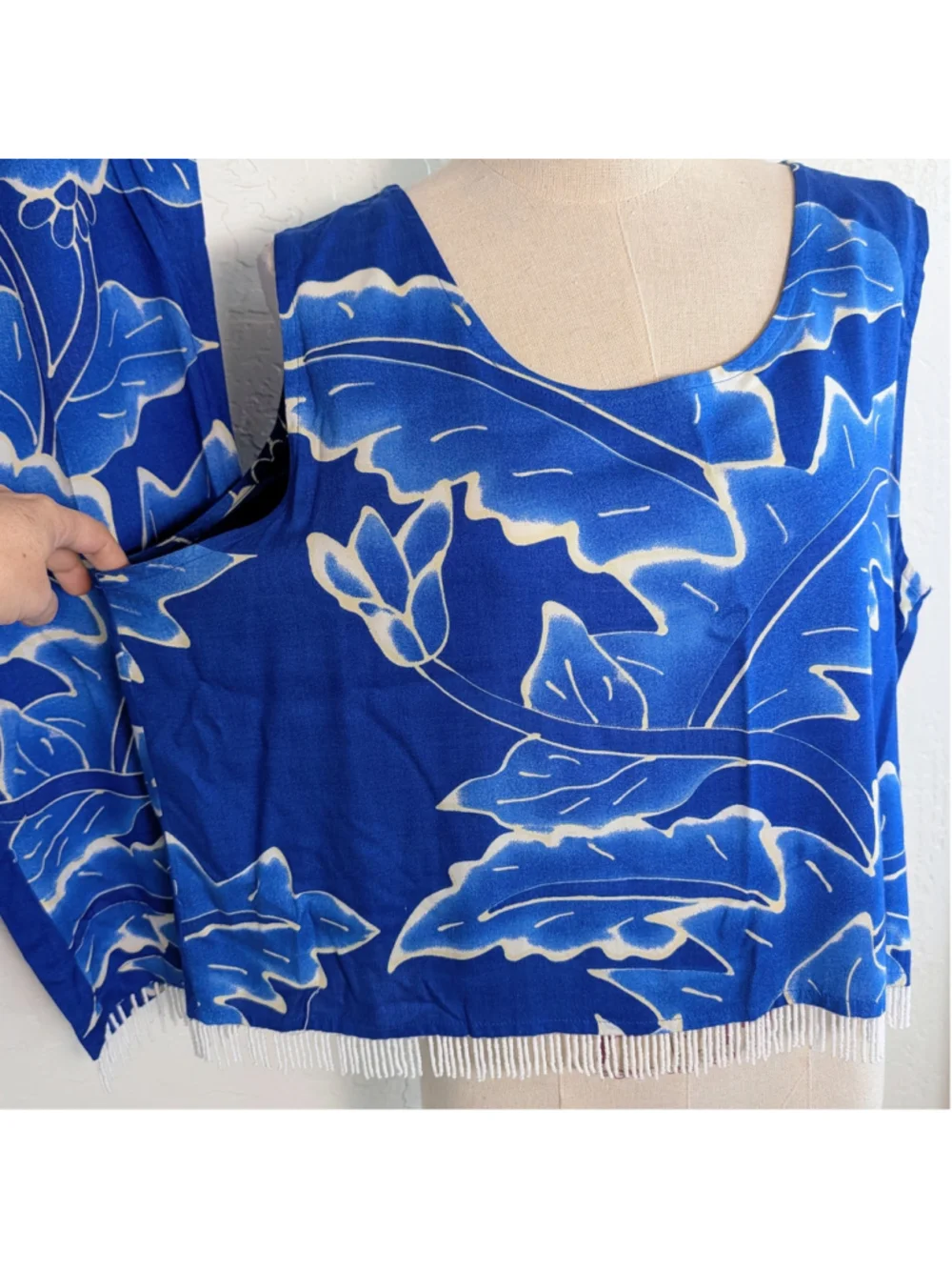 Vintage Tropical 2pc Set Blue Floral Beaded Fringe Top Capri Pants Resort Island